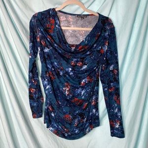 Size M Adrianna papell top